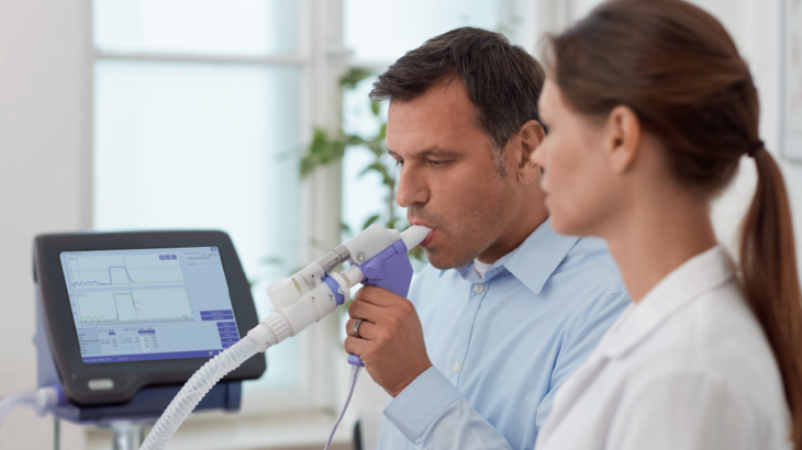 Complete pulmonary function test with doctor